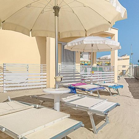 Hotel Royal Inn San Mauro Mare Buitenkant foto