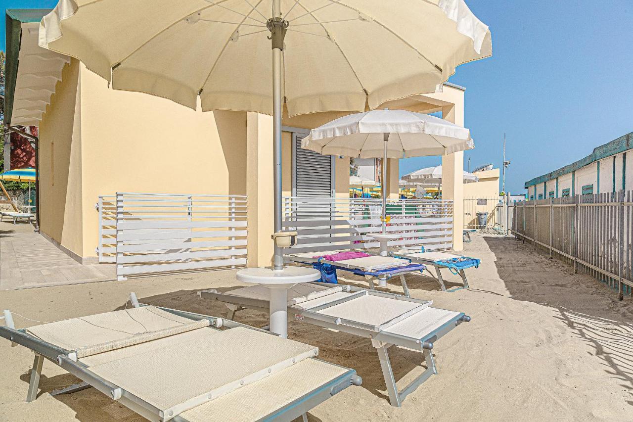 Hotel Royal Inn San Mauro Mare Buitenkant foto